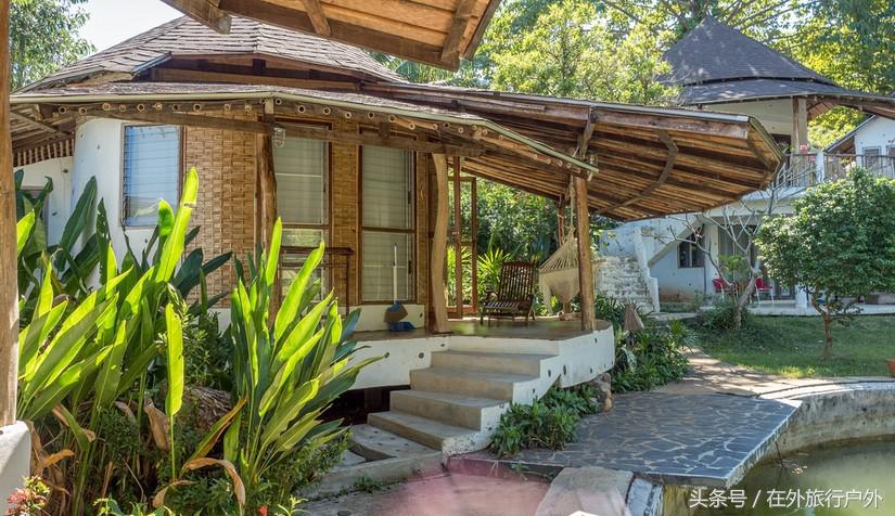 不去普罗旺斯和柬埔寨，千元飞到泰国看最美向日葵田和高棉遗址