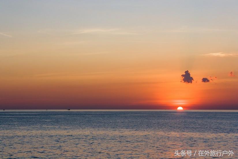 不去普罗旺斯和柬埔寨，千元飞到泰国看最美向日葵田和高棉遗址