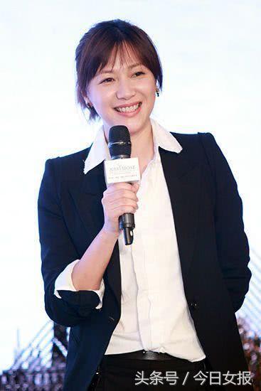 她们都是在1998年大红大紫，汪峰却独赞她的演技，你服吗？