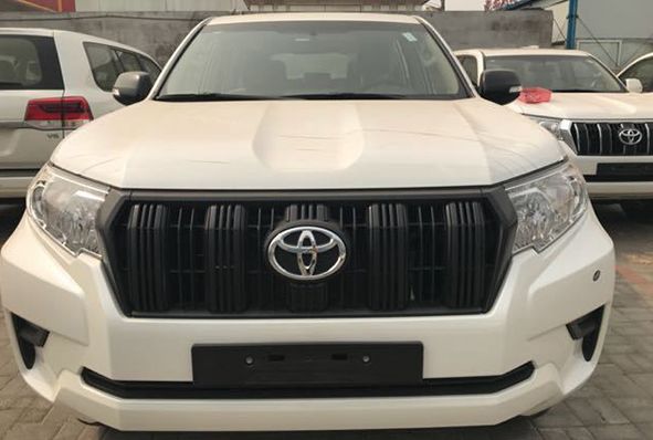 平行普拉多2700价格表,进口平行车普拉多报价