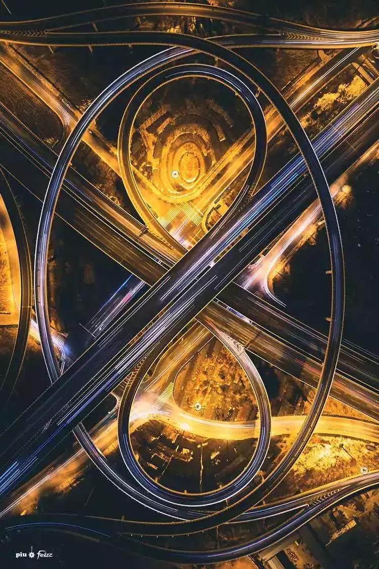 天津最奇葩的便利店 (天津水上公园奇葩跳舞视频)