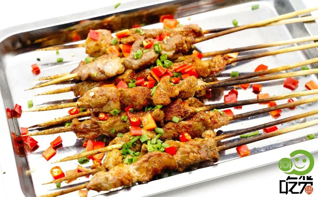 烧烤来了！地道*疆新**味藏在这里！全羊席、川菜包圆！