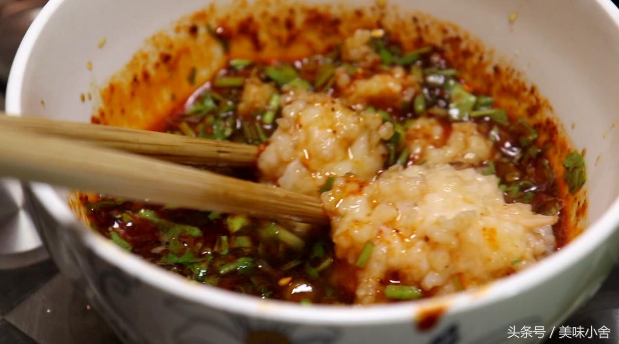 怎样做出软烂的虾滑,原来在家做虾滑这么简单口感脆爽