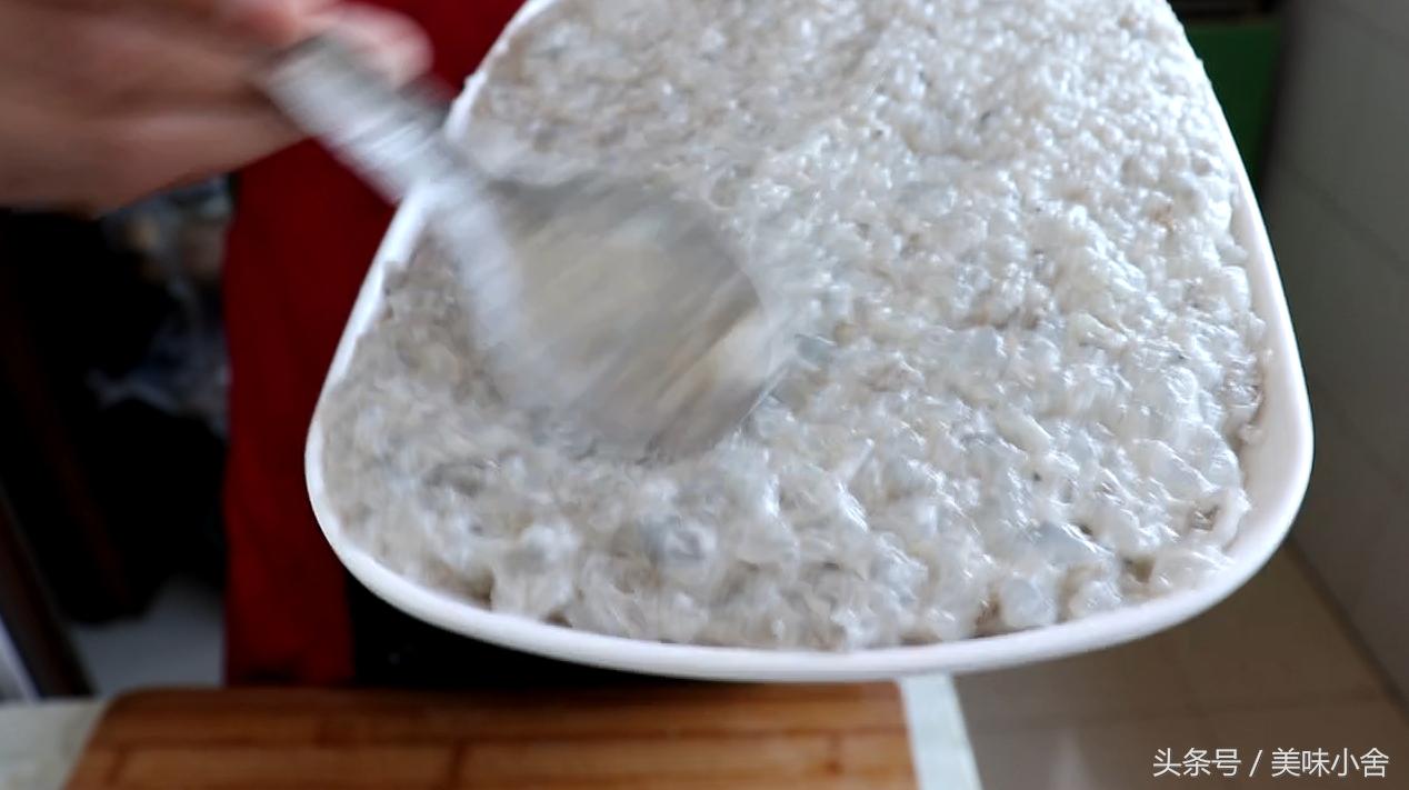怎样做出软烂的虾滑,原来在家做虾滑这么简单口感脆爽