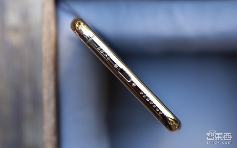 苹果iphonexsmax今年值得买吗,看看苹果iphonexsmax有多耐用