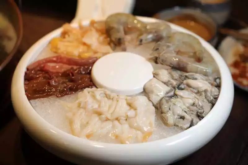 红炭火老北京涮肉大连新华街店,大连老北京涮肉小吃