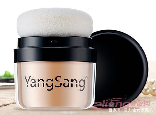 适合贫民窟女孩使用的定妆喷雾,粉底定妆二合一平价推荐