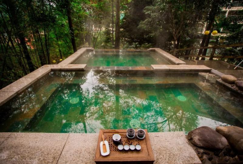 叫板“国际温泉小镇”的花水湾,国庆后错峰就去这儿!