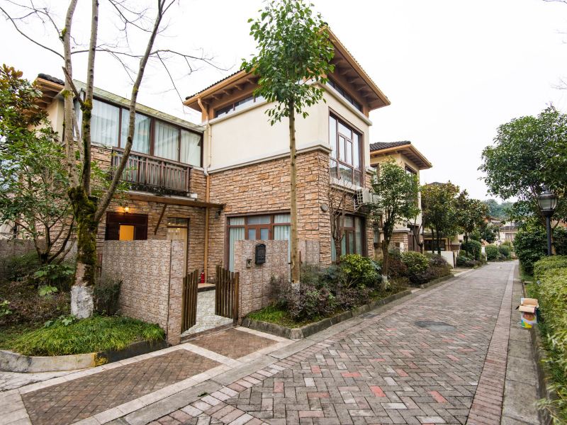 叫板“国际温泉小镇”的花水湾,国庆后错峰就去这儿!