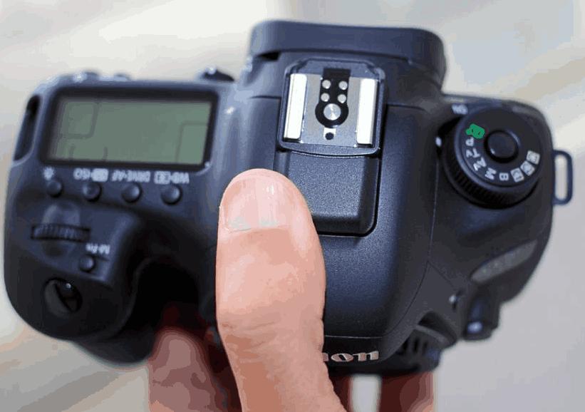 佳能7dmarkii评测：出色的图像质量和出色的爆发速度！