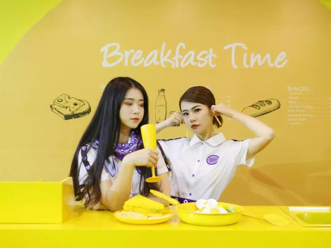 错过纽约时装周？没关系，郑州正上演一场精彩的“食”尚大秀……