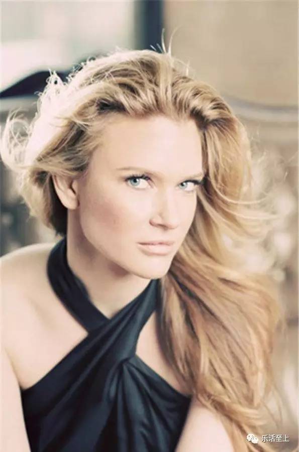 马斯克第二任妻子很漂亮,马斯克6个妻子