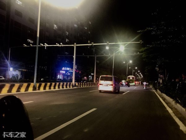 电子警察抓拍的违法行为有哪些,电子警察的违法拍照指的是什么