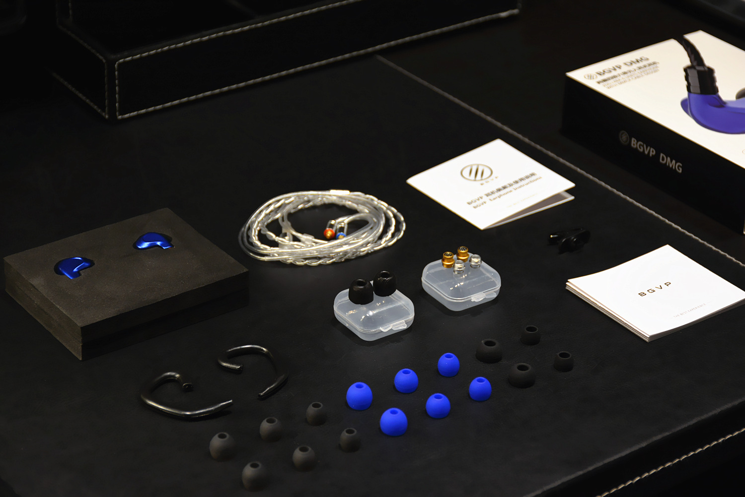 罕见六单元圈铁,线材可换,风格能调,BGVPDMG发烧级耳机体验