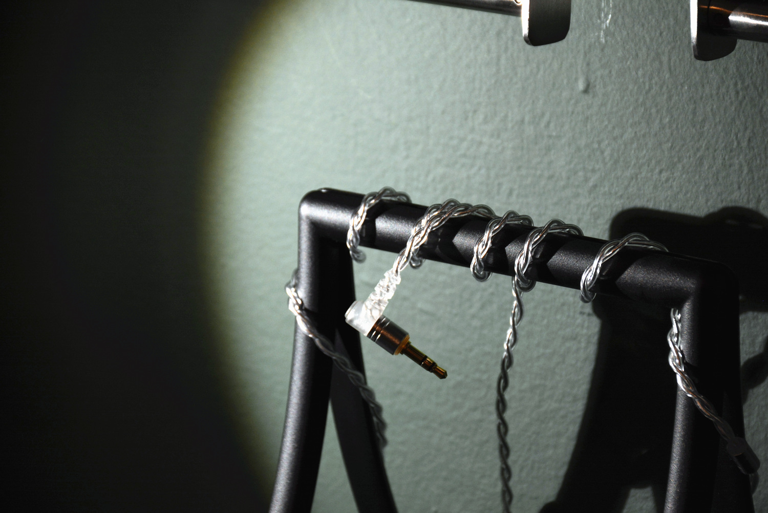 罕见六单元圈铁,线材可换,风格能调,BGVPDMG发烧级耳机体验