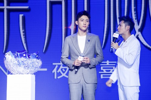 snp燕窝和黄金面膜哪个好,snp燕窝面膜