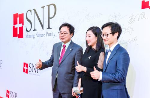 snp燕窝和黄金面膜哪个好,snp燕窝面膜