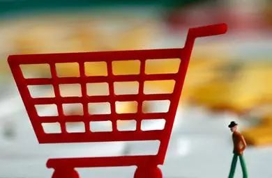 「速读酒城1008」17万人次出行，超市销售1个亿……泸州人的钱花到这些地方了