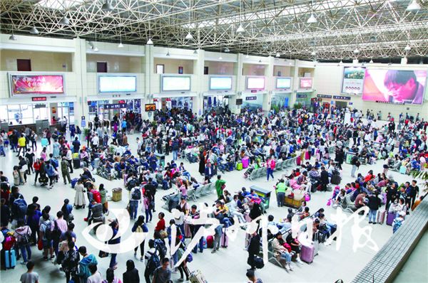 「速读酒城1008」17万人次出行，超市销售1个亿……泸州人的钱花到这些地方了