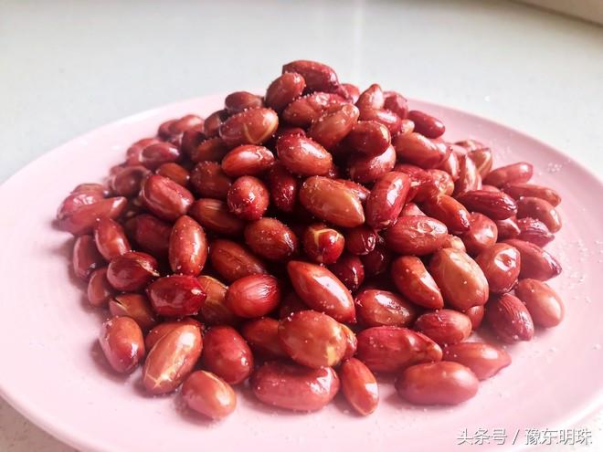 油炸的花生米发黑是怎么回事,炸花生为什么会黑