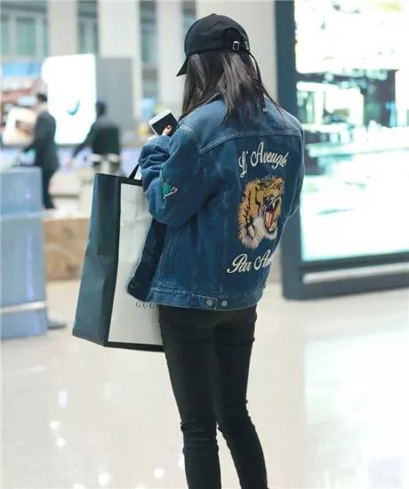 换季必备的牛仔外套,每日穿衣之道百搭牛仔外套