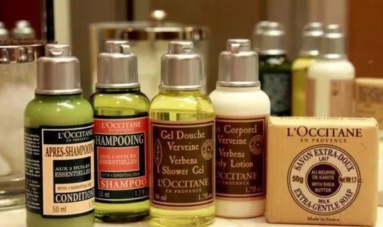 国庆假期从酒店背回这一堆瓶瓶罐罐真的值得吗?