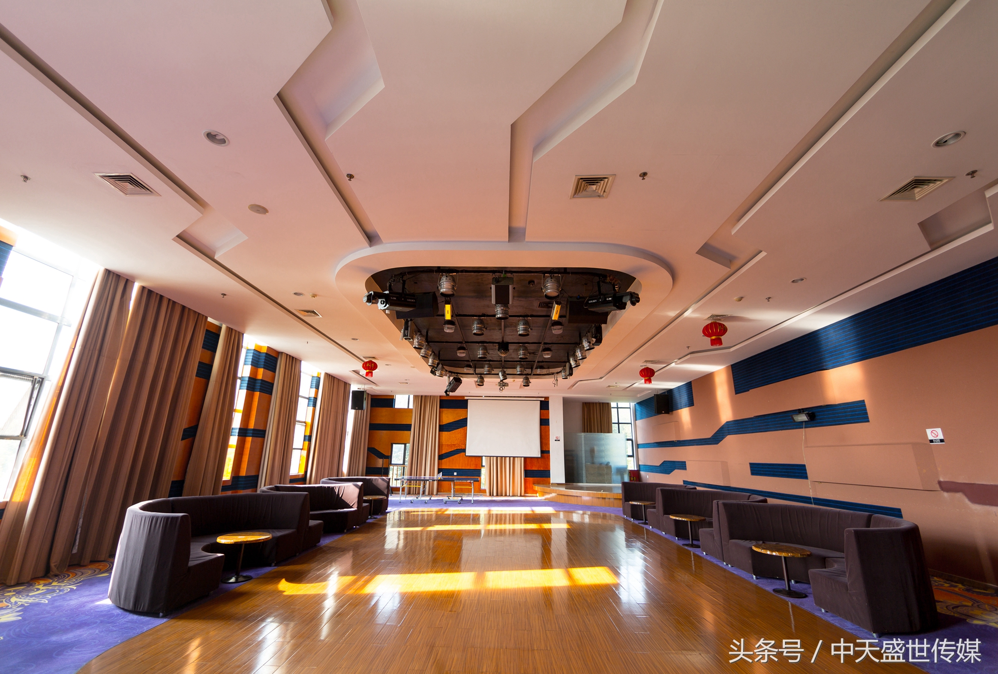 嘉鱼山湖温泉推荐,嘉鱼爱马仕