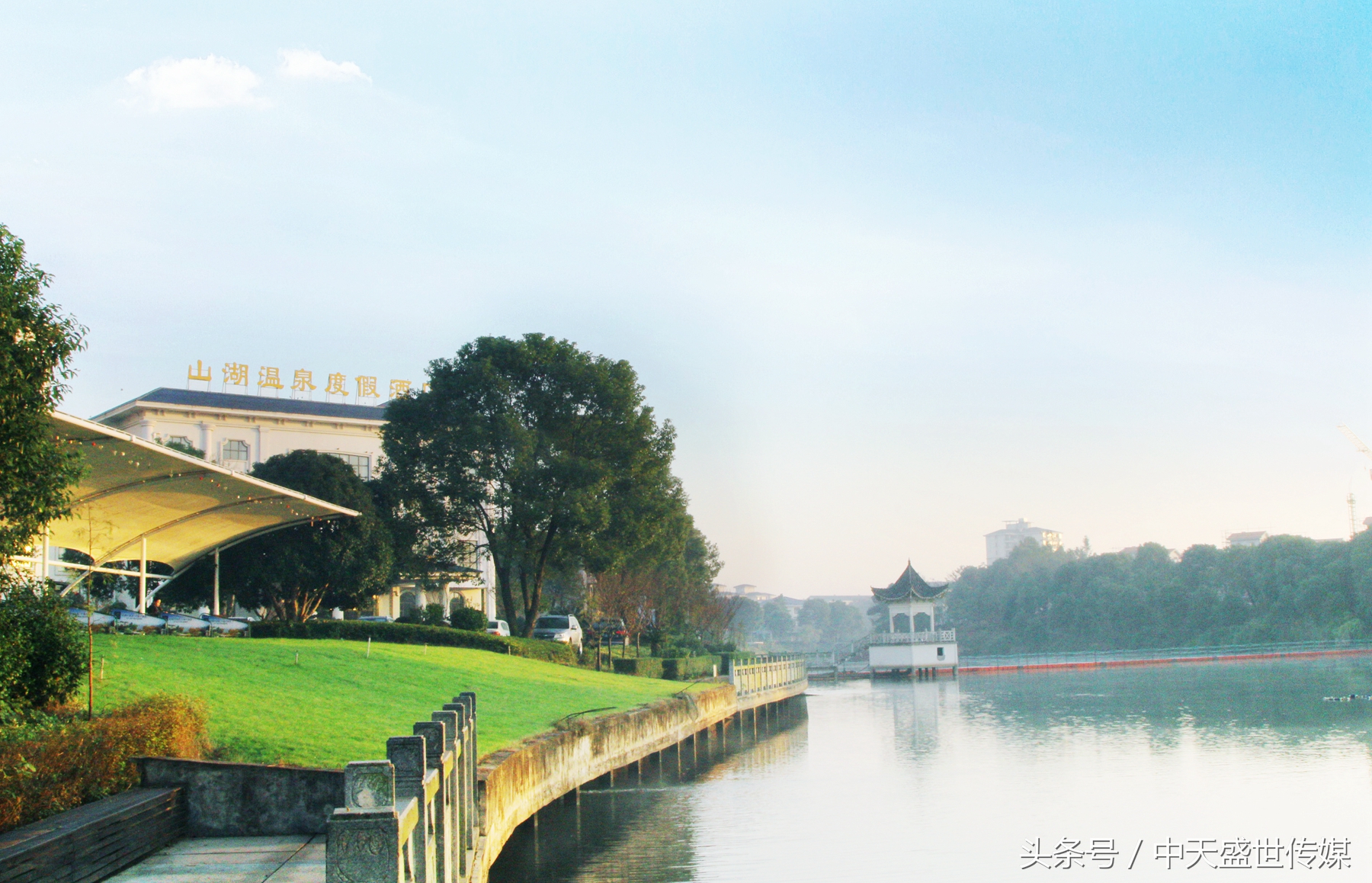 嘉鱼山湖温泉推荐,嘉鱼爱马仕