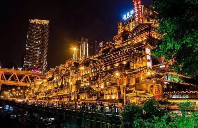 「狐说House」国庆3489.69万人次来渝打卡，民宿满员，这些网红楼盘彻底火了！