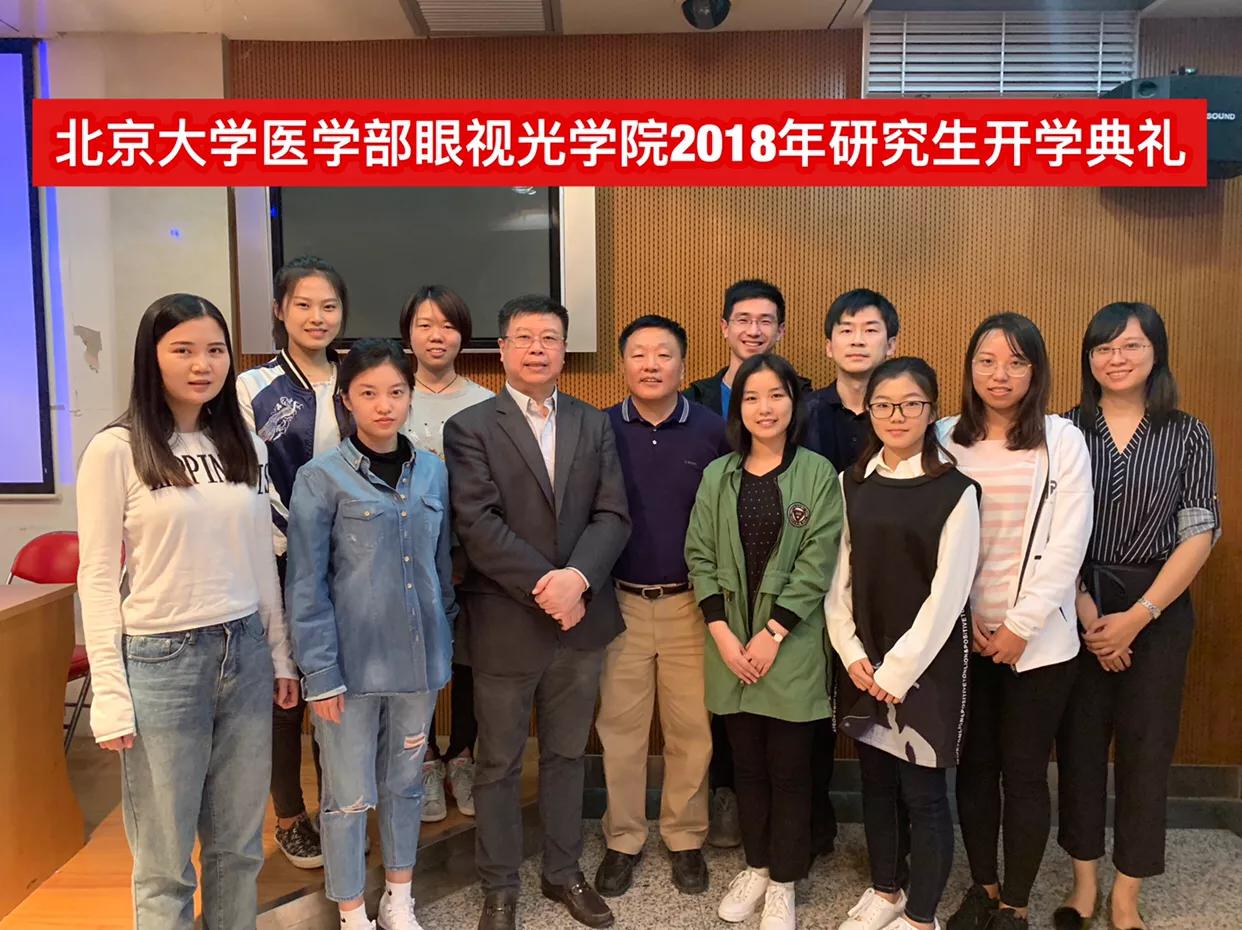 小孩低度近视加散光要怎么矫正,儿童低度近视加散光300要戴眼镜吗