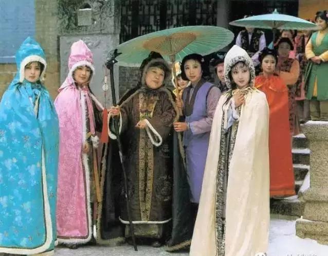 红楼梦袭人名字含义,红楼梦人物名称隐藏含义