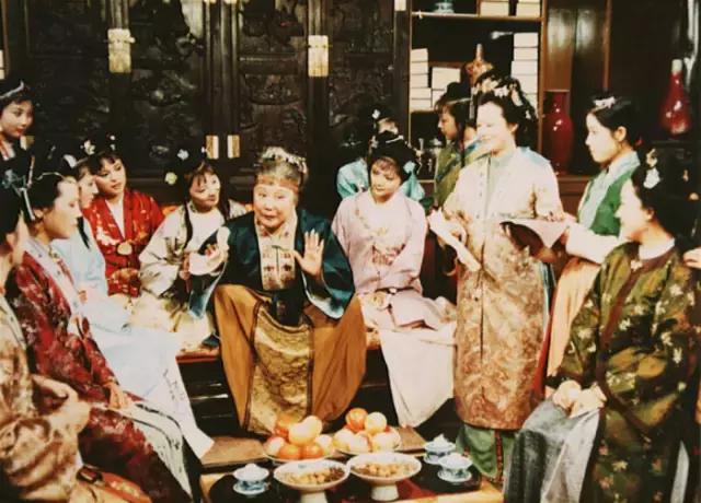 红楼梦袭人名字含义,红楼梦人物名称隐藏含义