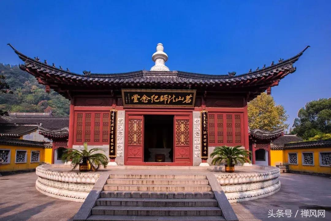 以和为尚｜明明有才华偏偏靠修行，来认识不一样的茗山长老