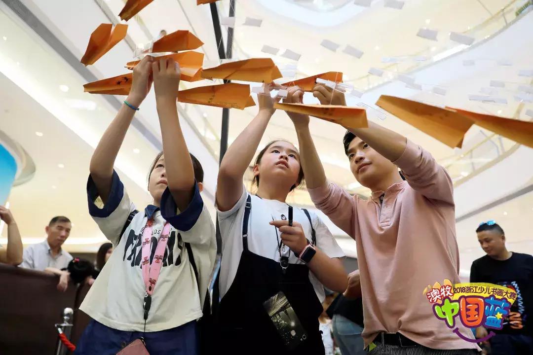 梦想插上竹蜻蜓，在书画的世界里来一场飞行之旅