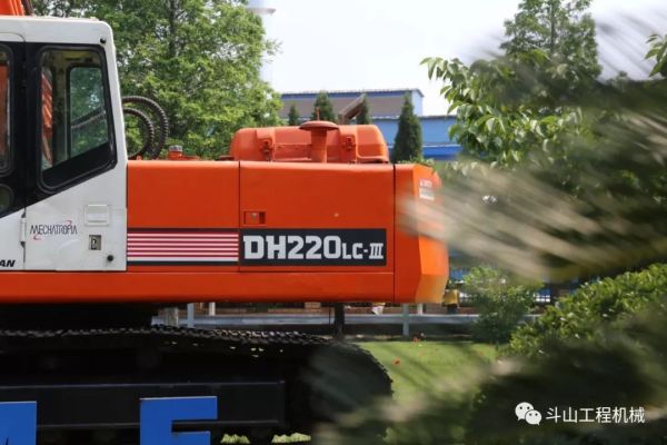 斗山dx230-9c和dx220-9c区别,斗山dx220-9c配什么液压泵调节器