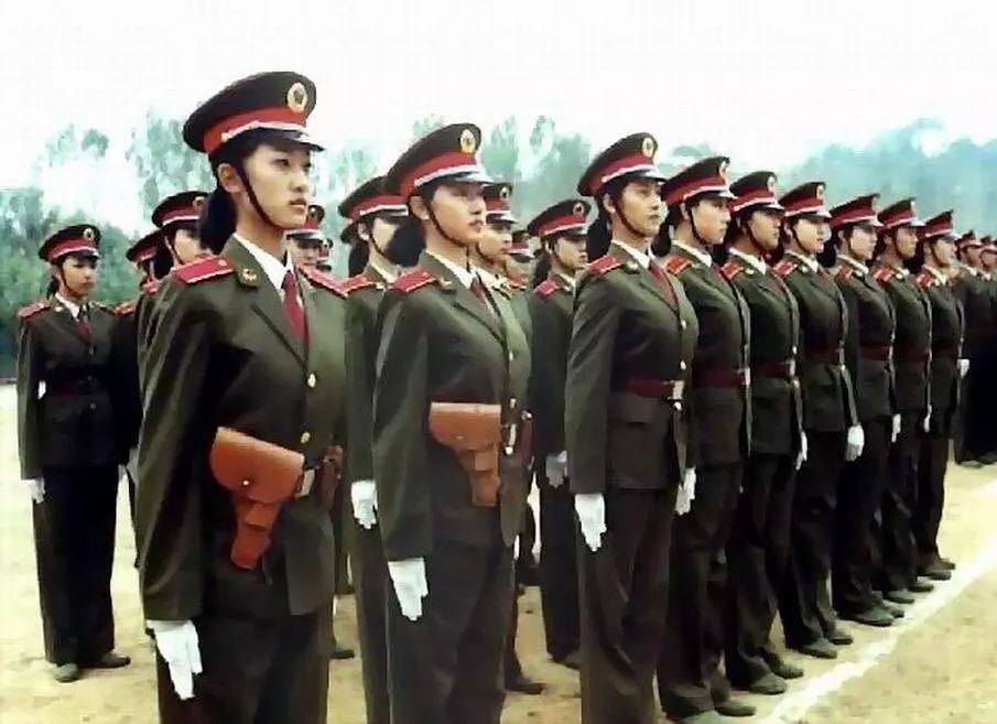 中国各种军衔的军装,60年代军衔制军装