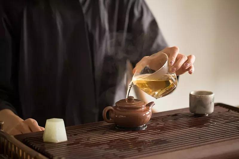 七个简单的常见泡茶步骤一学就会,七个泡茶步骤让你秒变泡茶高手
