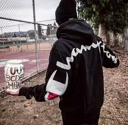 美国champion牌子怎么样,潮牌冠军champion国内有实体店吗