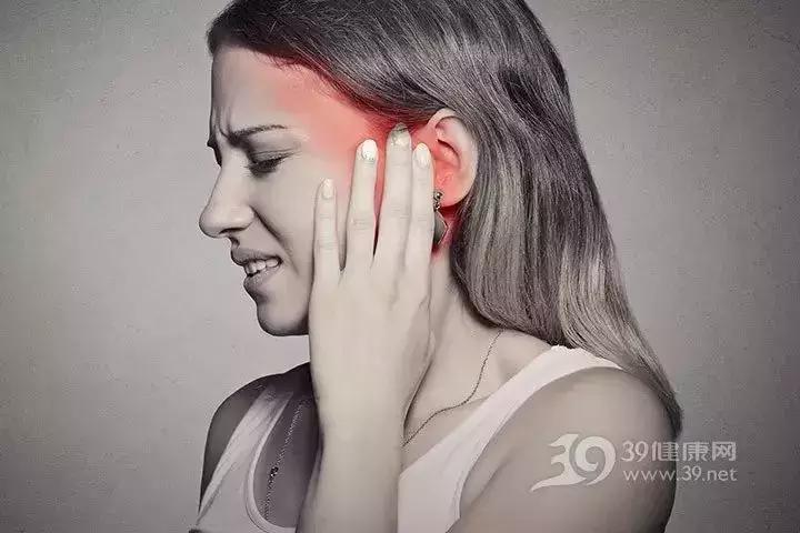 耳屎颜色是深色的,耳屎颜色代表什么意思