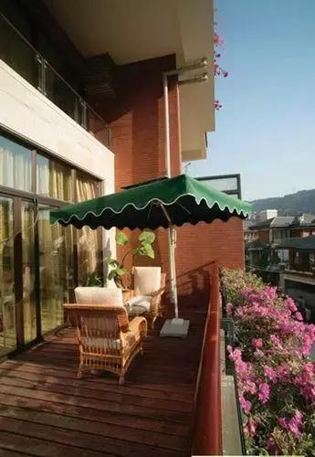 花园洋房阳台设计,阳台打造成小花园