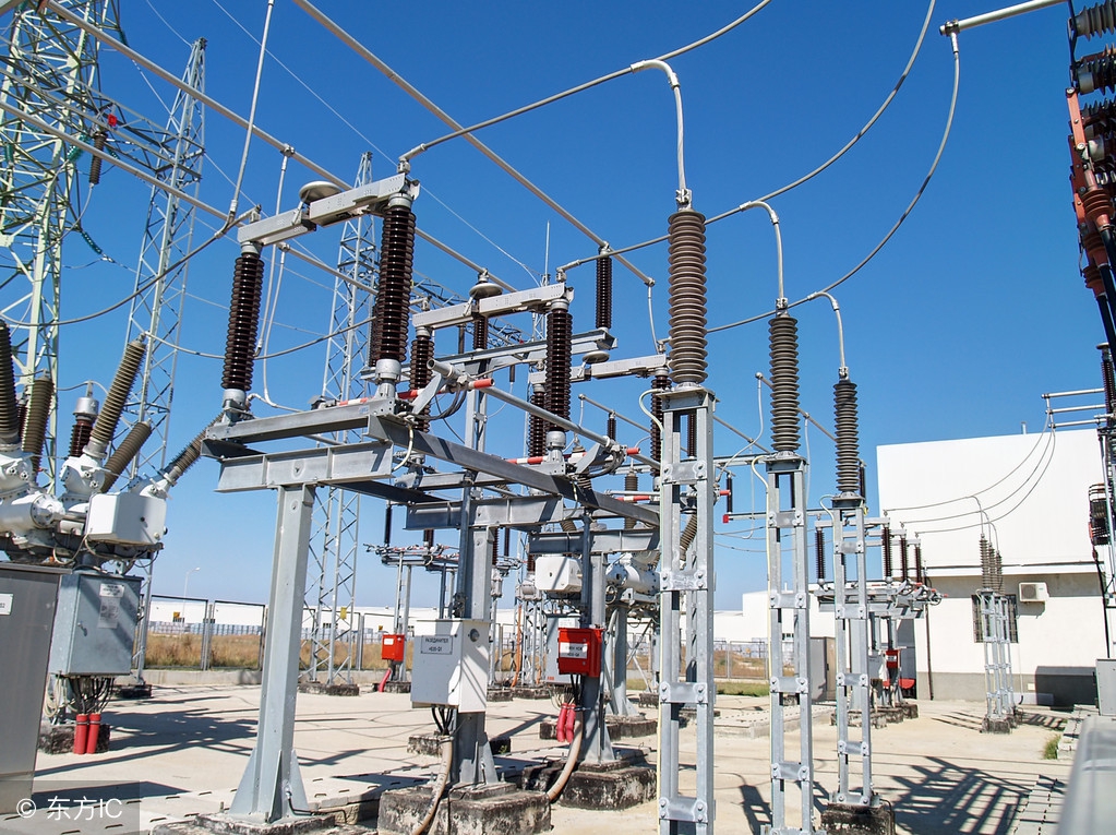 停电瞬间用电设备电压升高,停电检修接地线应该挂哪