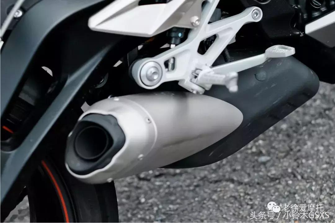 凯旋streettriple765rs评测,凯旋765rs新老款对比