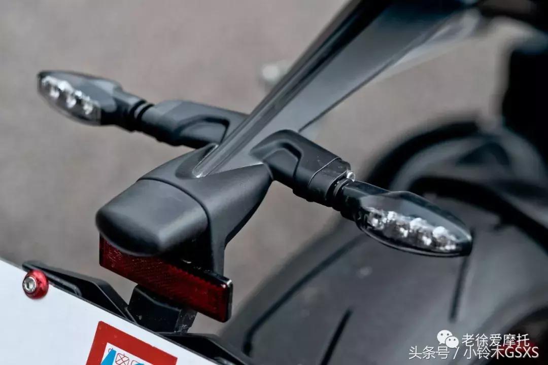 凯旋streettriple765rs评测,凯旋765rs新老款对比