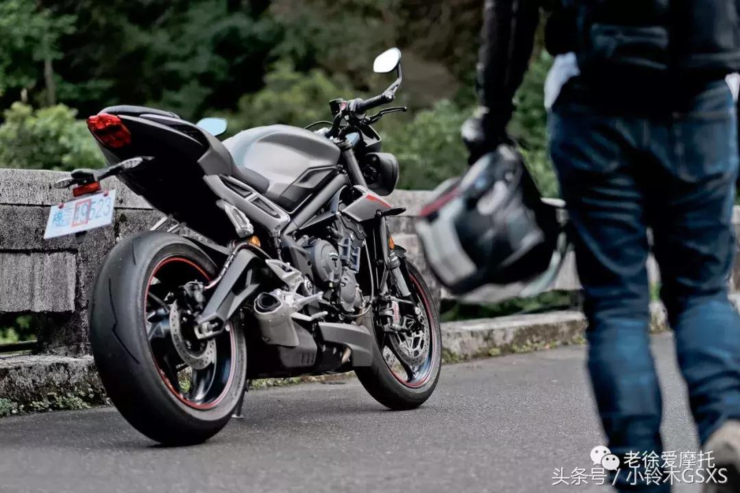 凯旋streettriple765rs评测,凯旋765rs新老款对比