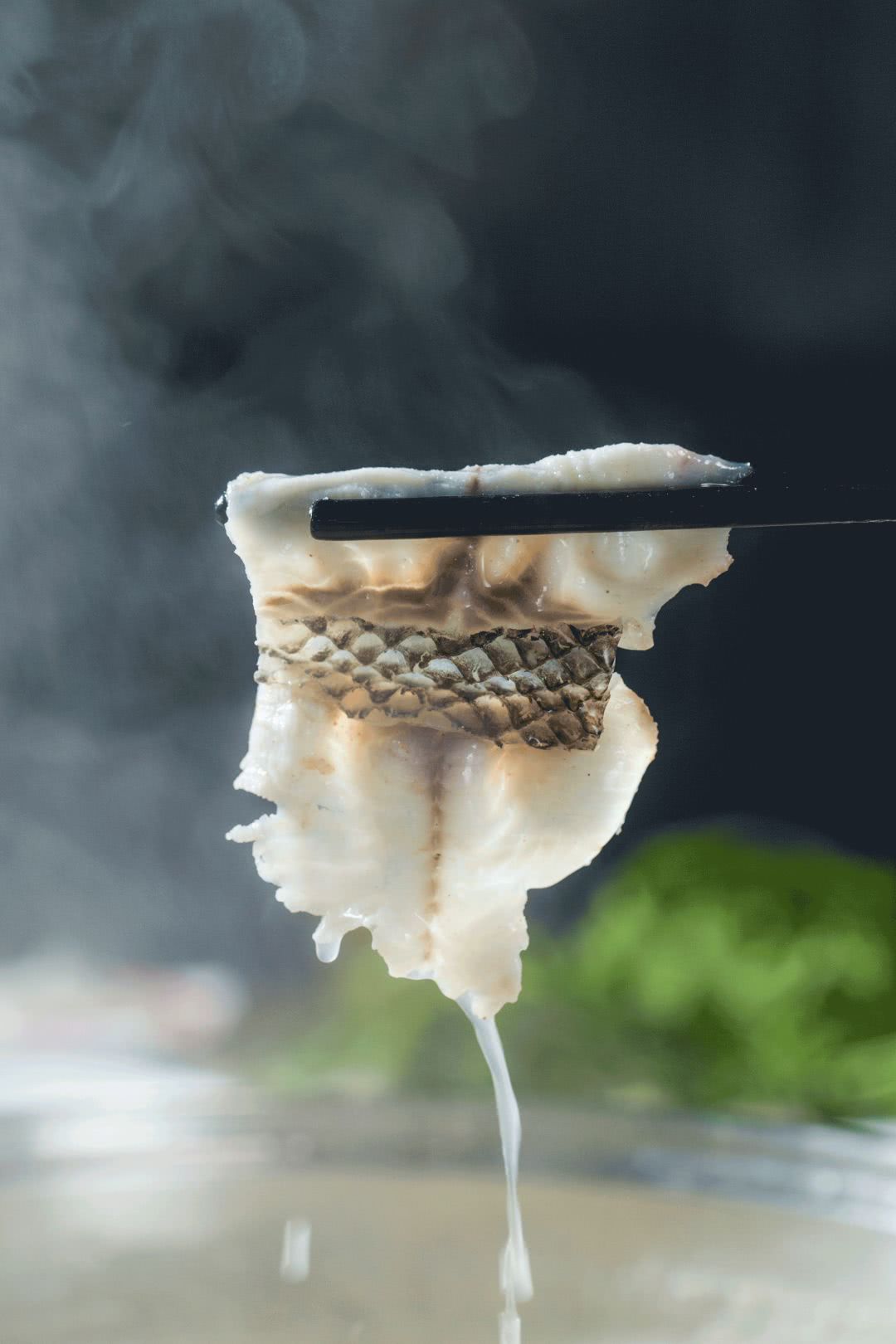 回头客最爱给“差评”的金牌老店，专卖薄过“冈本001”的……