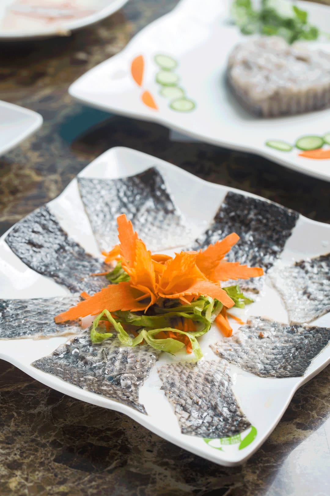 回头客最爱给“差评”的金牌老店，专卖薄过“冈本001”的……