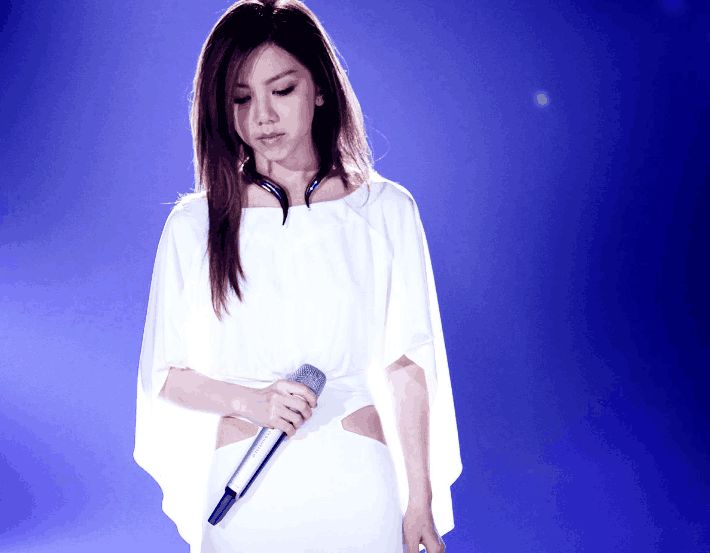 邓紫棋自曝洗脸,邓紫棋用蜂蜜擦脸