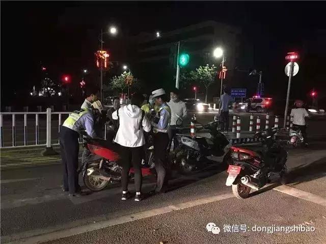 交警严查少年鬼火摩托车,博白交警严查鬼火