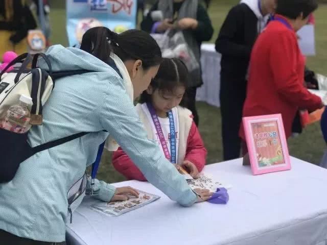 鍑】鍎跨缇庤鐩存挱,鍑】鍎跨缇庤2018
