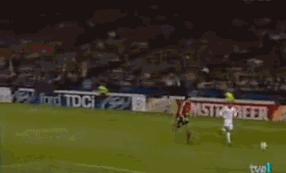 足球那些年震撼人心时刻,足球场上那些难以复制的瞬间